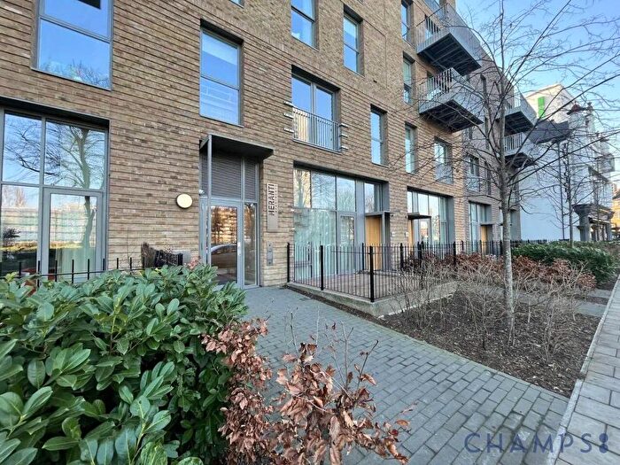 2 Bedroom Flat To Rent In Meranti House, London, SE8