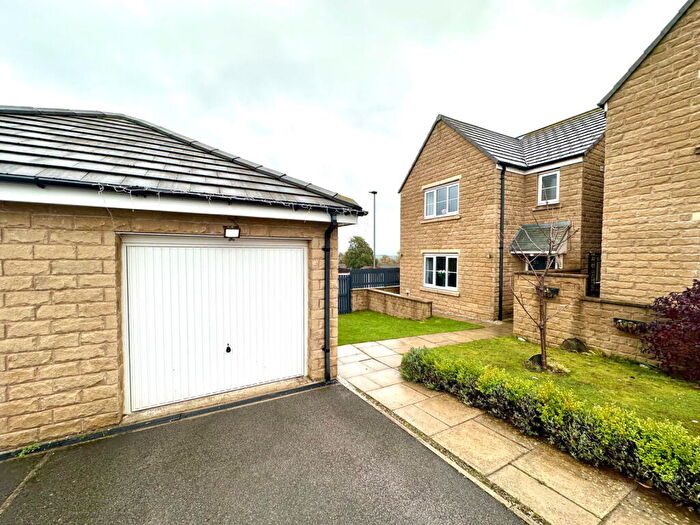 3 Bedroom Detached House For Sale In New Chapel Road, Penistone, Sheffield, S36
