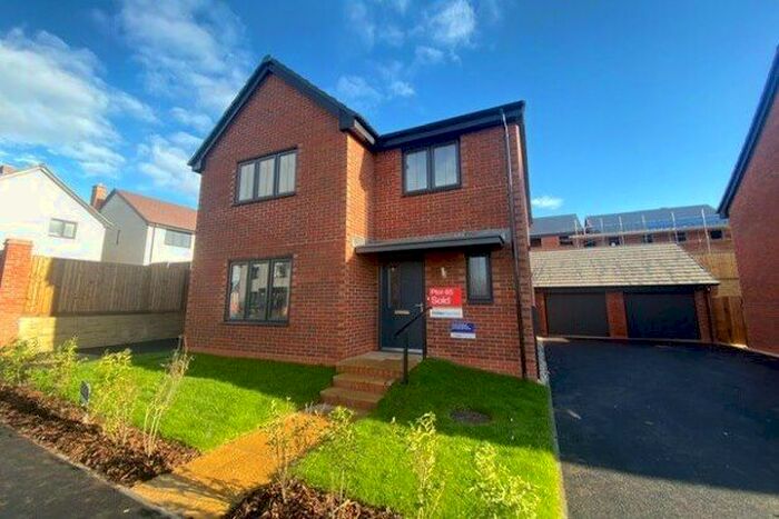 4 Bedroom Property To Rent In Robert Adam Road, Derby, DE22