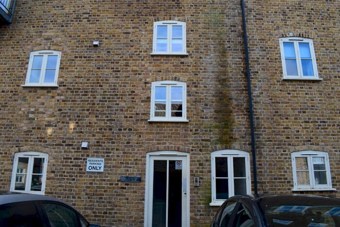 2 Bedroom Flat To Rent In Buryfield Maltings, Watton Road, Ware, SG12