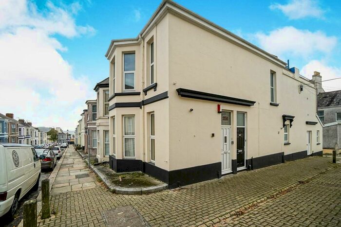 1 Bedroom Flat To Rent In Mildmay Street, Greenbank, Plymouth, PL4