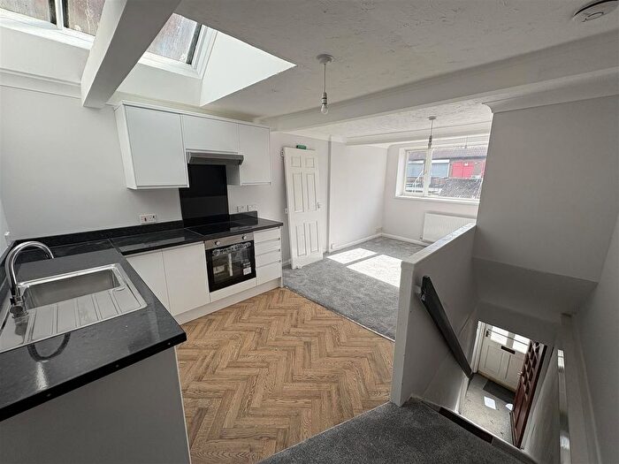 1 Bedroom Flat To Rent In Deneside, Great Yarmouth, NR30