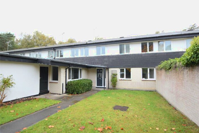 4 Bedroom Terraced House To Rent In Epsom Close, Camberley, Surrey, GU15