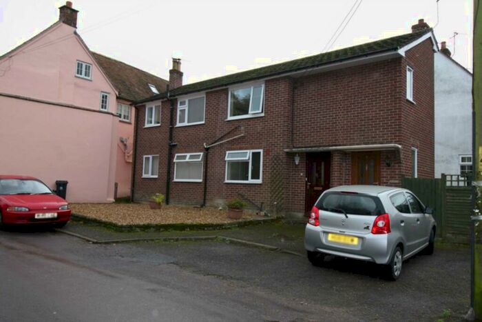3 Bedroom Flat To Rent In South Holme, Stourpaine, DT11