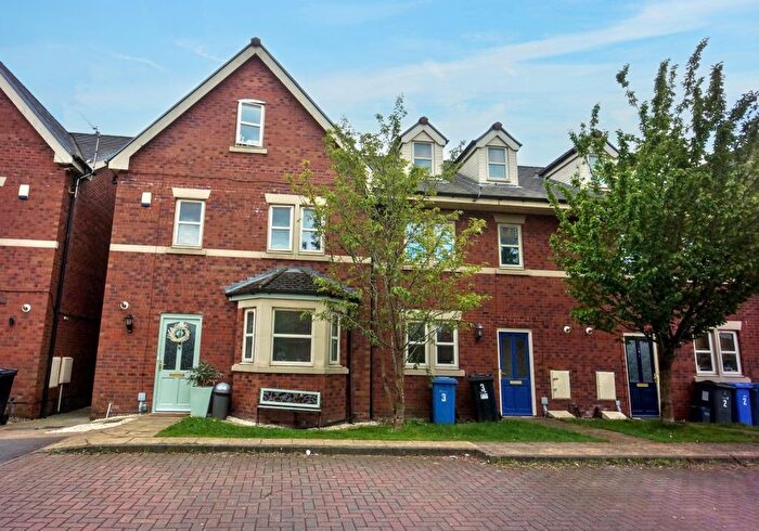 6 Bedroom End Terrace House For Sale In Westbridge Mews, Paddington, Warrington, Cheshire, WA1