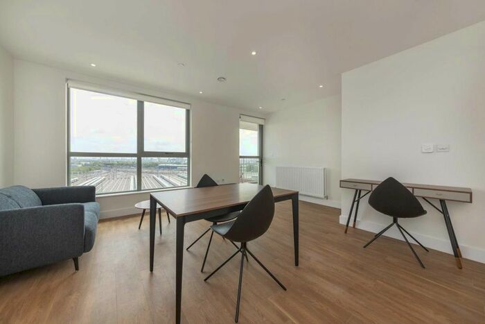 1 Bedroom Flat To Rent In Green Street, London, NW10