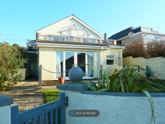 2 Bedroom Flat To Rent In Seaview Drive, Ogmore-By-Sea, Bridgend, CF32