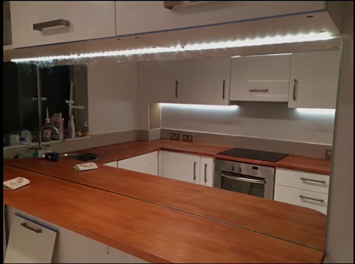 2 Bedroom Flat To Rent In Tenbury Close, London, E7