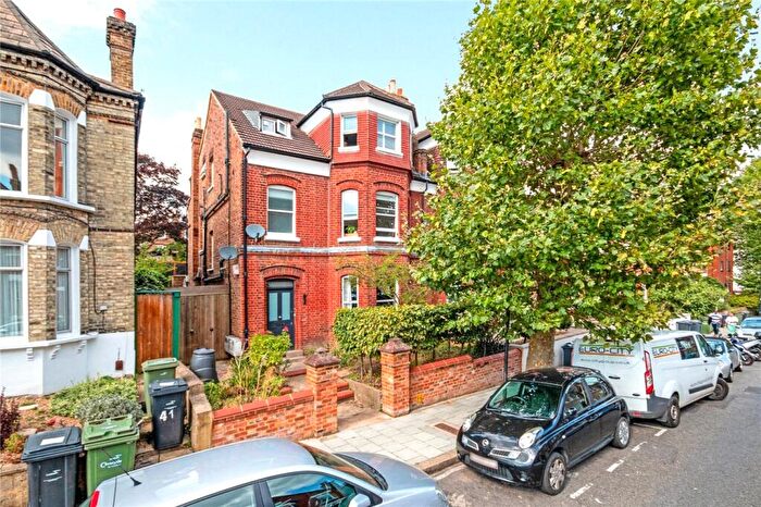 1 Bedroom Apartment For Sale In Thornlaw Road, West Norwood, London, SE27