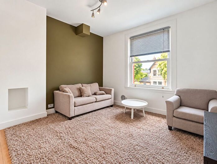1 Bedroom Flat To Rent In Gordon Road, London, W5