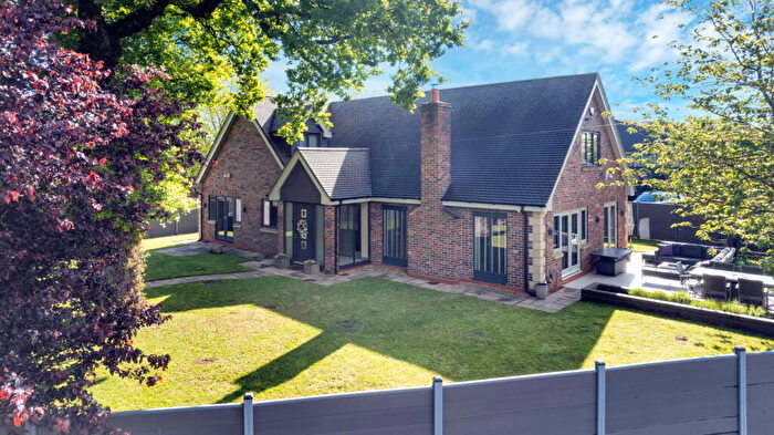 5 Bedroom Detached House For Sale In Lodge Road, Elworth, CW11