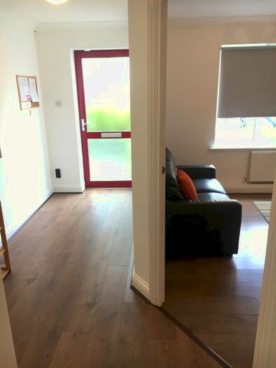 5 Bedroom Town House To Rent In Tollington Way, Holloway, Islington, North London N7