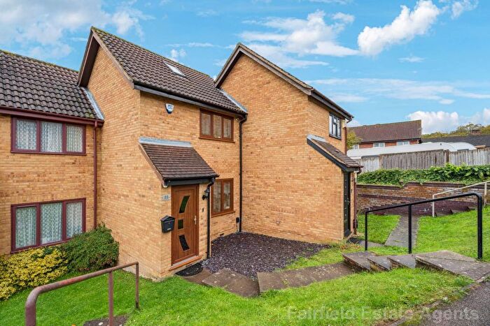 2 Bedroom Terraced House For Sale In Fairhaven Crescent, South Oxhey, WD19