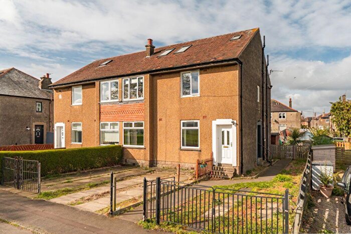 2 Bedroom Flat For Sale In Pilton Park, Edinburgh, EH5