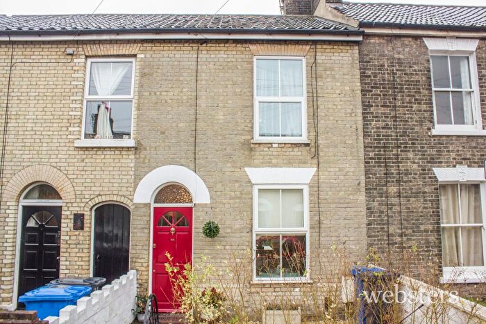 2 Bedroom Terraced House For Sale In Newmarket Street, Norwich, NR2