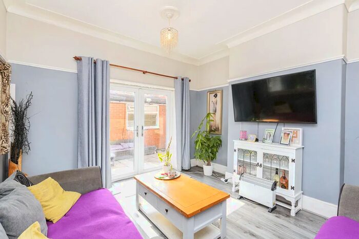 6 Bedroom Terraced House To Rent In Ondine Road, SE15