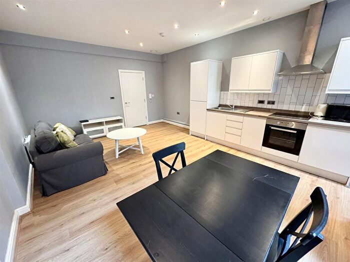 2 Bedroom Flat To Rent In Princes Buildings, Dale Street, L2