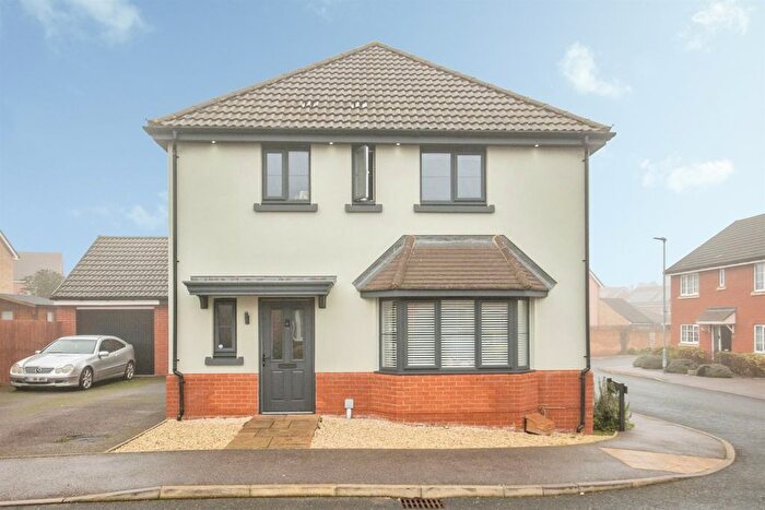 3 Bedroom Detached House For Sale In Alder Way, Sudbury, CO10