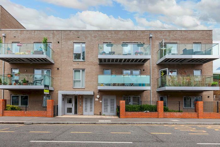 3 Bedroom Apartment To Rent In Brunel House, Hainault Road, E11