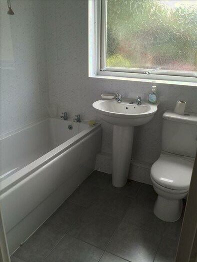 2 Bedroom Ground Flat To Rent In Linslade Walk, Cramlington, Northumberland, NE23