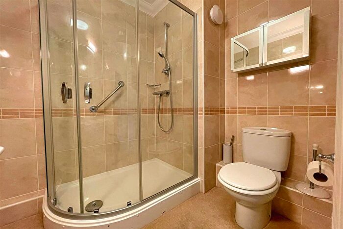 1 Bedroom Flat For Sale In Hope Road, Sale, M33