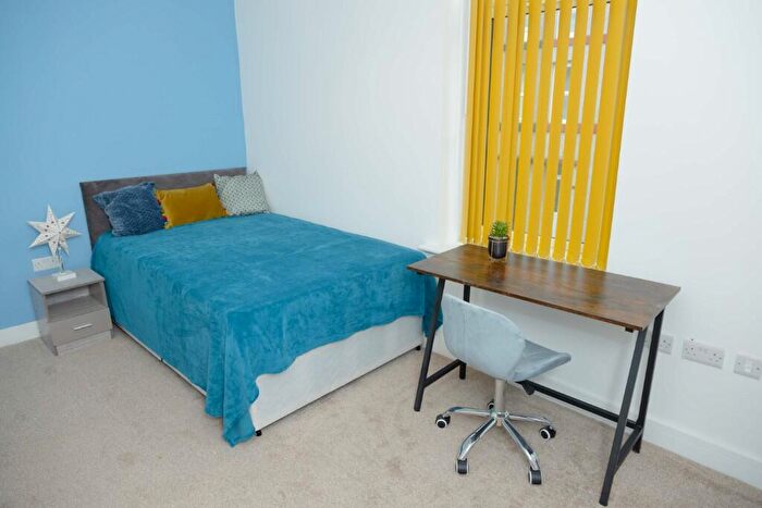 5 Bedroom House Of Multiple Occupation To Rent In Ramsden Street, Barrow-In-Furness, Cumbria, LA14