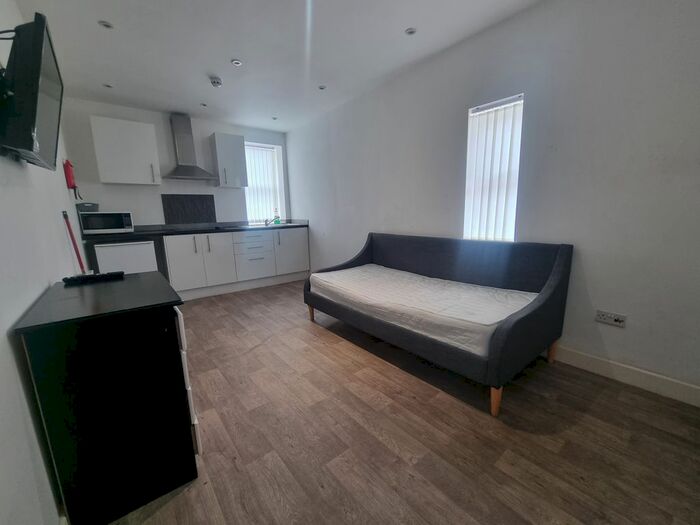 Studio To Rent In Birmingham Road, West Bromwich, B70