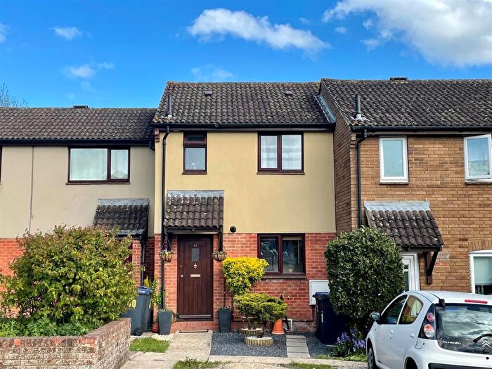 2 Bedroom Terraced House For Sale In Buckingham Road, Chippenham, SN15