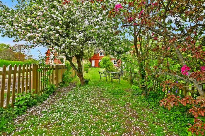 3 Bedroom Terraced House For Sale In The Street, Pluckley, Ashford, Kent, TN27