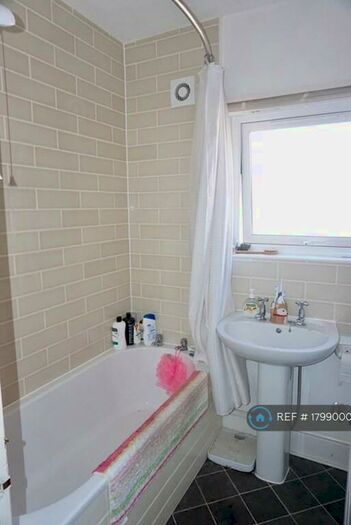 1 Bedroom Flat To Rent In Belle Court, Totterdown, Bristol, BS4