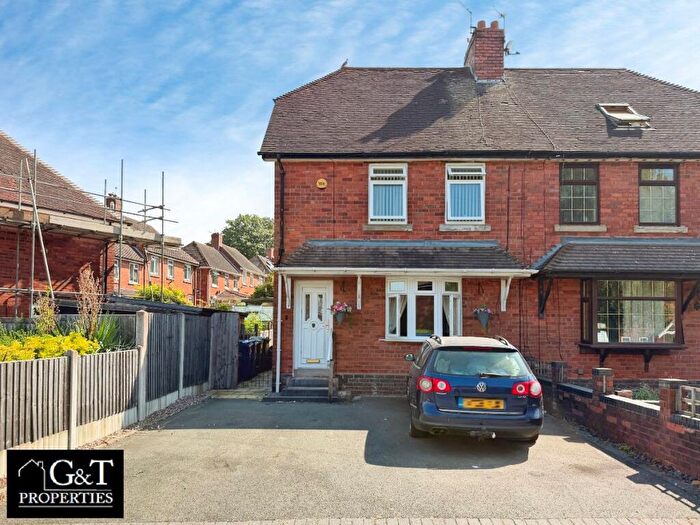 3 Bedroom Semi Detached House For Sale In Springfield Avenue, Dudley, DY3