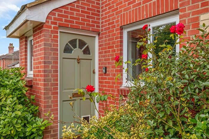 2 Bedroom Terraced House To Rent In Springfield Road, Guildford, GU1