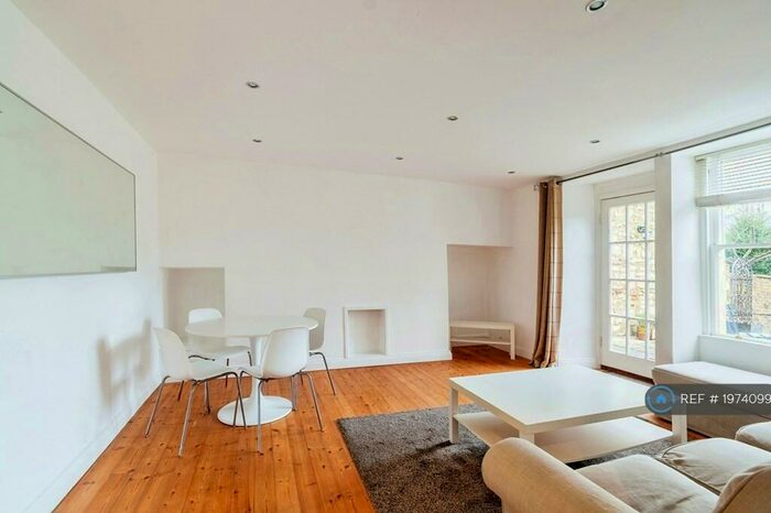 1 Bedroom Flat To Rent In Walcot Terrace, Bath, BA1