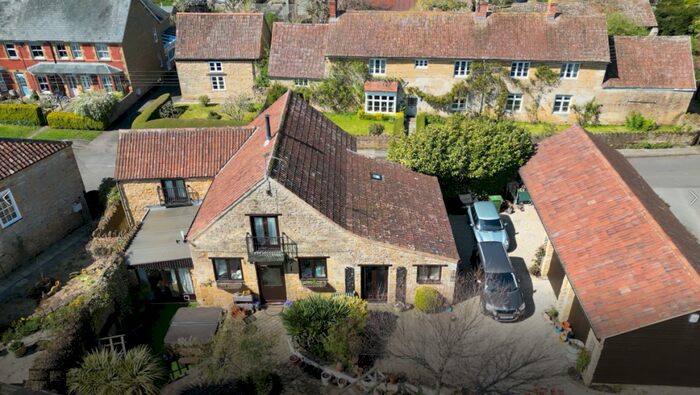 4 Bedroom Detached House For Sale In Queen Street, Tintinhull, Yeovil, Somerset, BA22