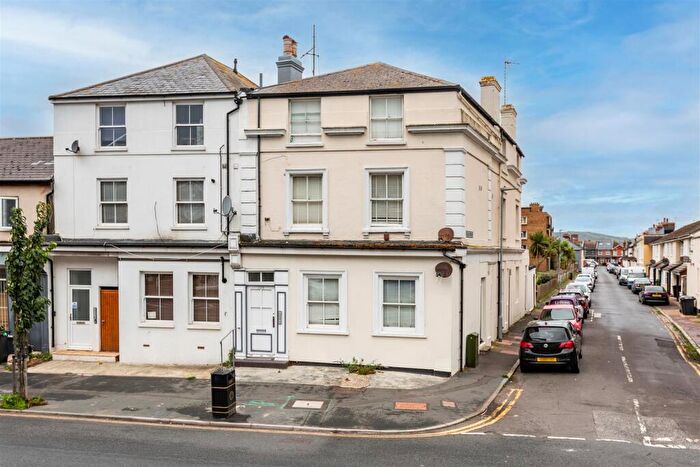1 Bedroom Apartment To Rent In Leslie Street, Eastbourne, BN22