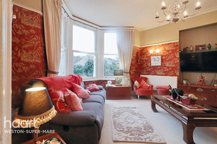 2 Bedroom Apartment For Sale In Westfield Close, Weston-Super-Mare, BS23