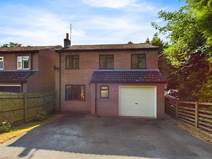 4 Bedroom Detached House For Sale In Kilham Road, Langtoft, Driffield, East Riding Of Yorkshire, YO25