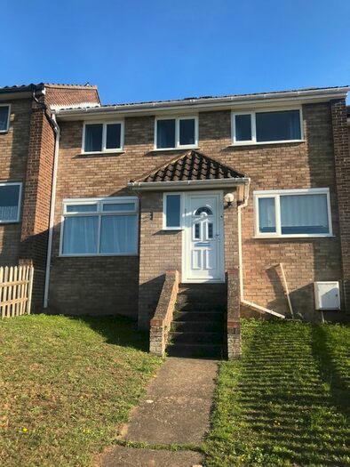 4 Bedroom Terraced House To Rent In Alyssum Walk, Colchester, CO4