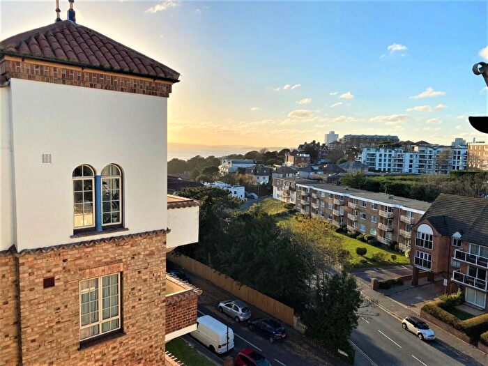 2 Bedroom Apartment To Rent In Sea Road, Boscombe, Bournemouth, BH5