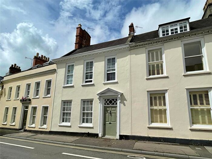 1 Bedroom Apartment For Sale In First Floor Flat, Chamberlain Street, Wells, BA5