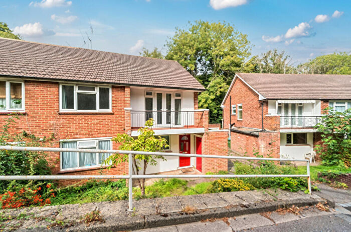 2 Bedroom Maisonette For Sale In Copperfield Road, Bassett, Southampton, Hampshire, SO16