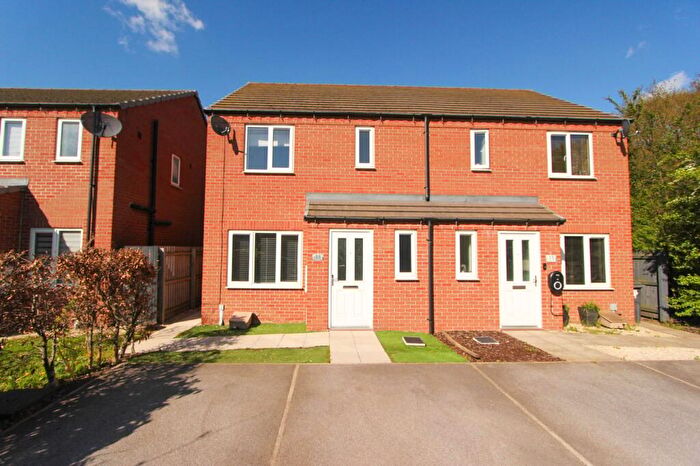 3 Bedroom Semi Detached House To Rent In Summit Drive, Bessacarr, Doncaster, DN4