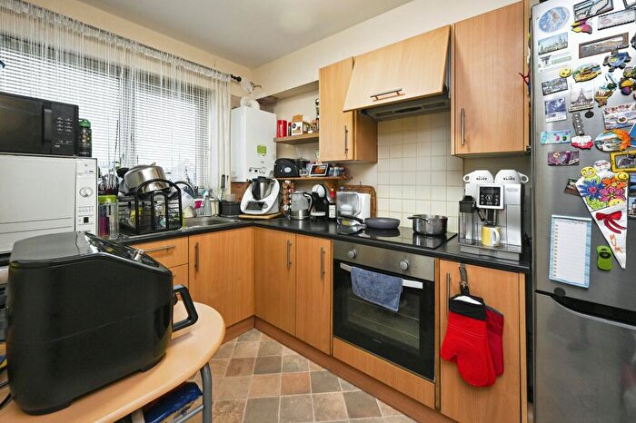 2 Bedroom Semi-Detached House For Sale In Oxford Street, Mansfield, Nottinghamshire, NG18