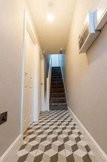 6 Bedroom Flat To Rent In Gilroy Road, Liverpool, L6