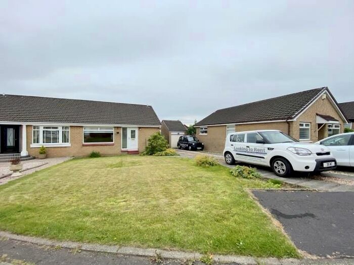 2 Bedroom Semi-Detached Bungalow To Rent In Lochview Drive, Hoggansfield, Glasgow, G33