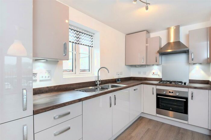 2 Bedroom Apartment To Rent In William Heelas Way, Wokingham, Berkshire, RG40