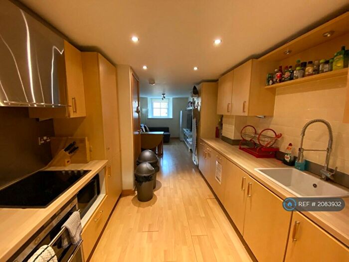 4 Bedroom Flat To Rent In Easter Dalry Rigg, Edinburgh, EH11