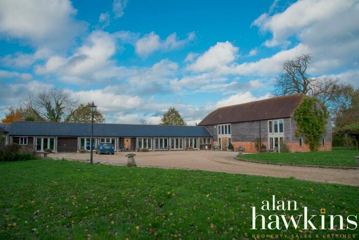 4 Bedroom Barn Conversion For Sale In West Tockenham, Wiltshire, SN4