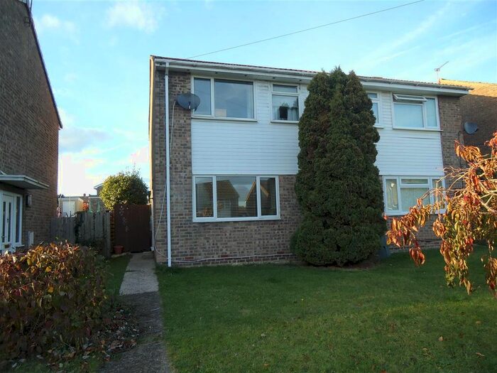 3 Bedroom Semi-Detached House To Rent In Elan Way, Caldicot, NP26