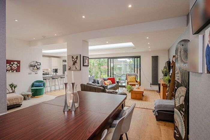 5 Bedroom Semi-Detached House For Sale In Malden Park, New Malden, KT3